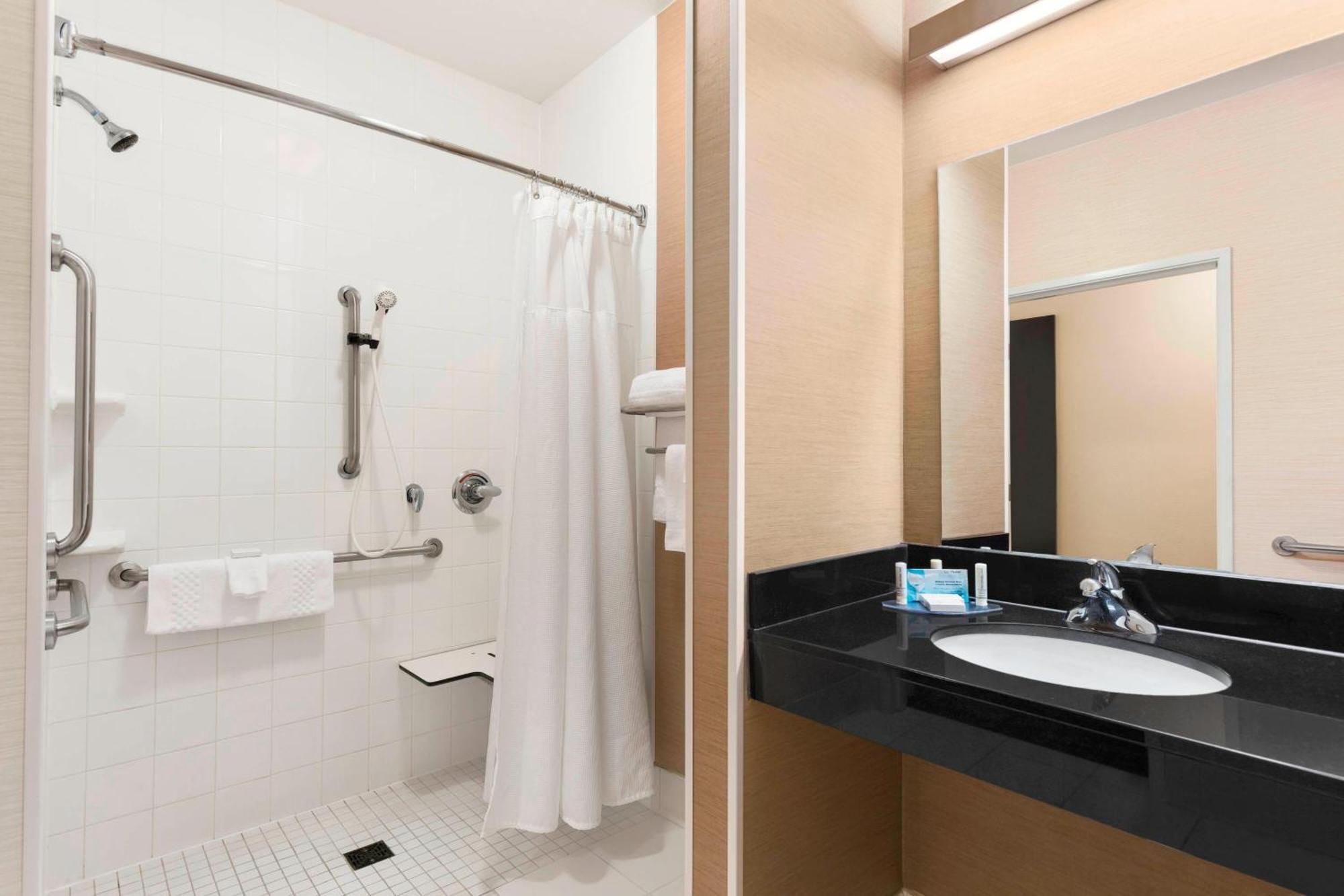 Fairfield Inn Расин Екстериор снимка