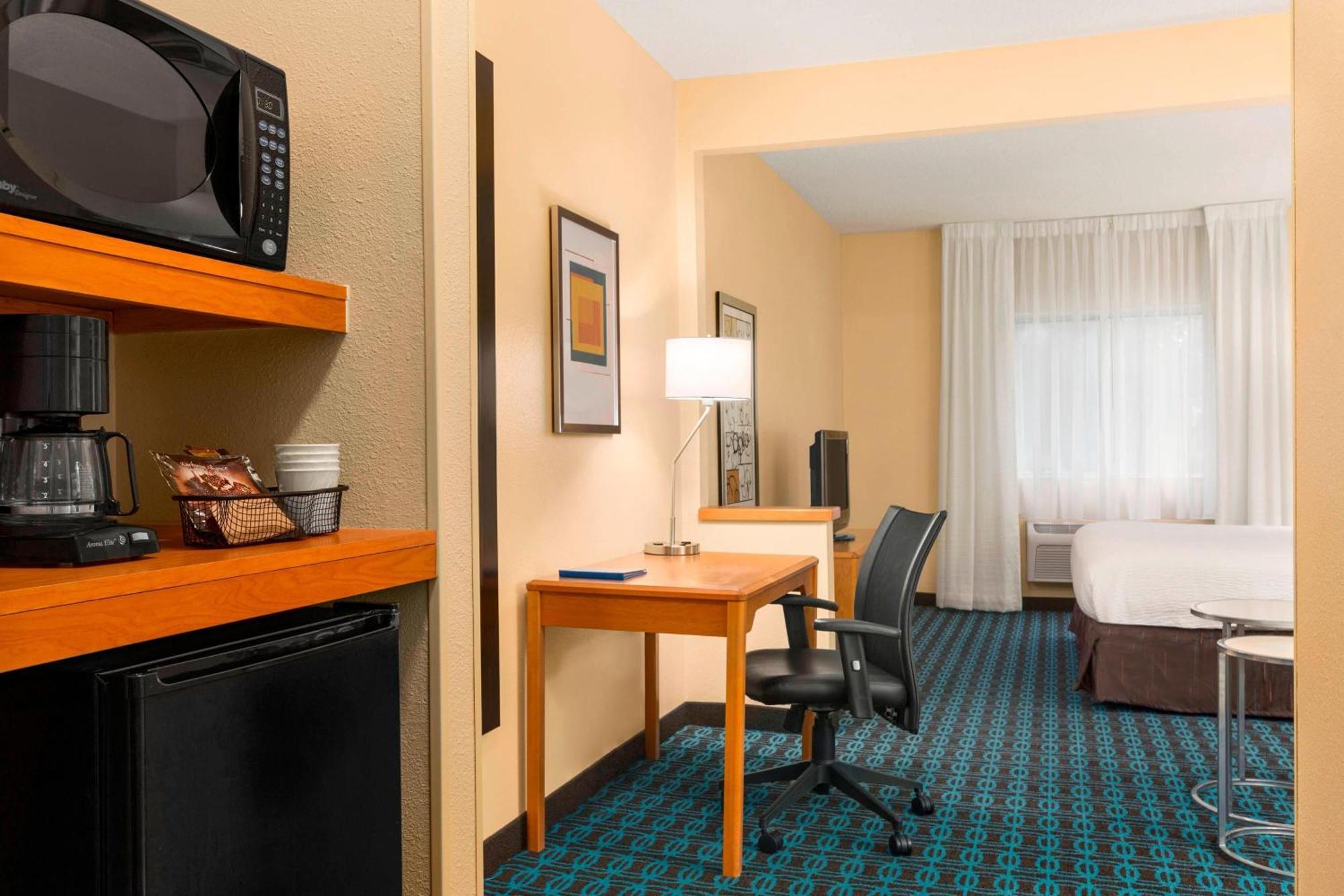 Fairfield Inn Расин Екстериор снимка